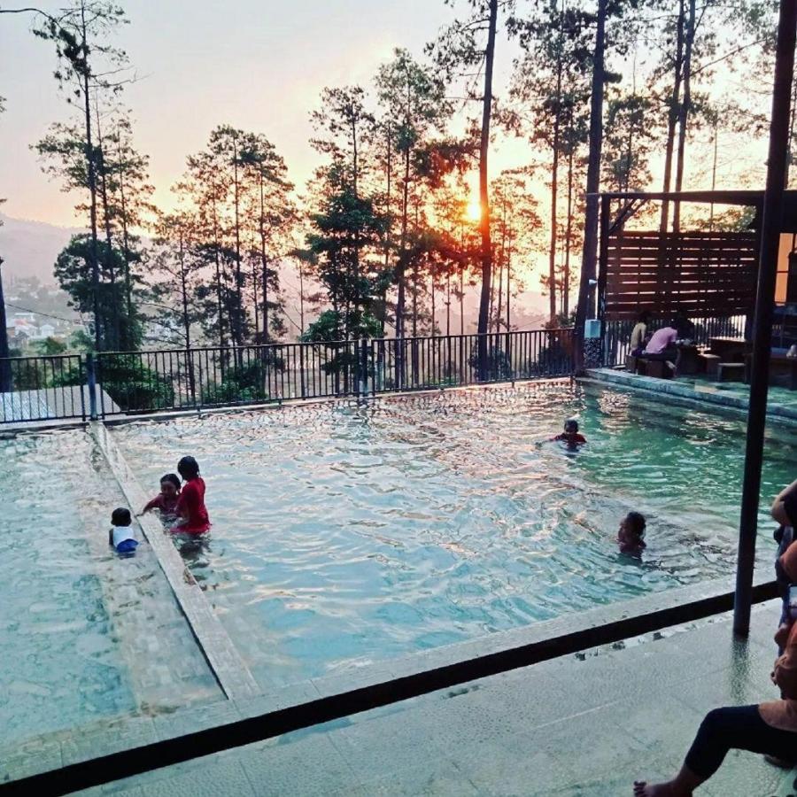 Welirang Forest Pacet Villa Mojokerto Екстериор снимка